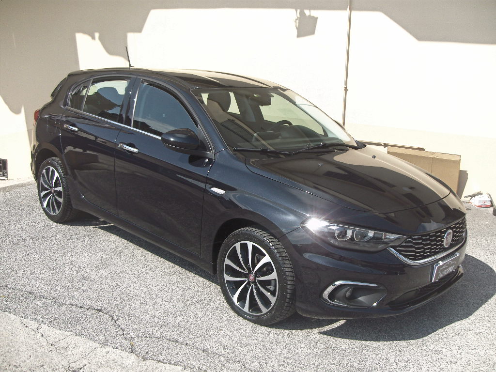 FIAT TIPO 1.6 MJ 120CV LOUNGE AUTOMATICA - Clicca l'immagine per chiudere